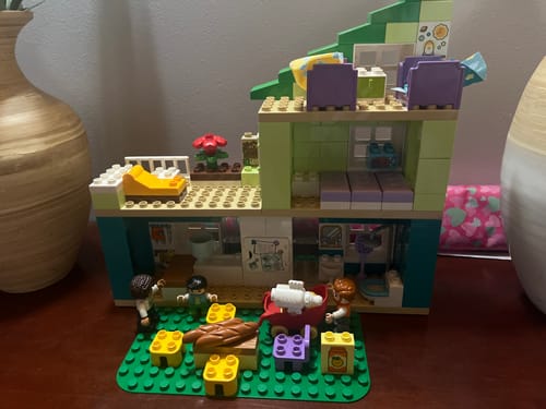 Customer photo review of Casa Familiar Moderna “3 en 1” con Figuras