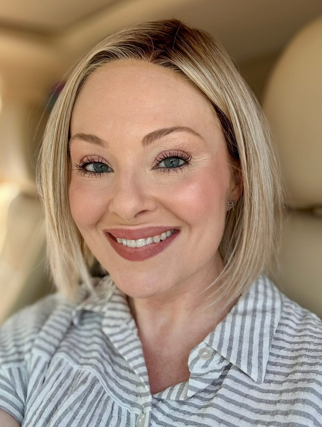 Customer photo review of CLASS ACT - Sandy Blonde