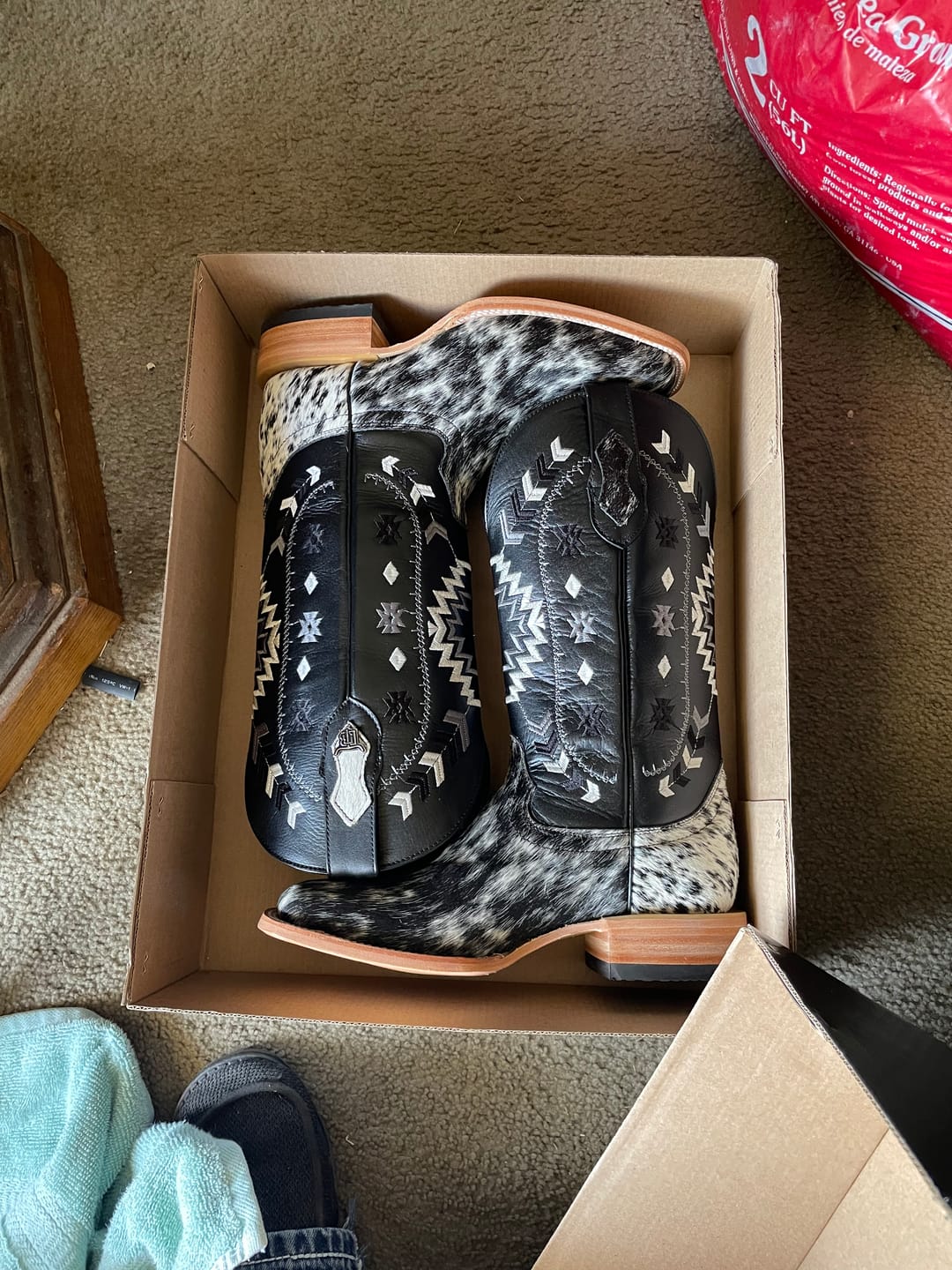 Customer photo review of Genuine Cowhide Boots - Square Toe