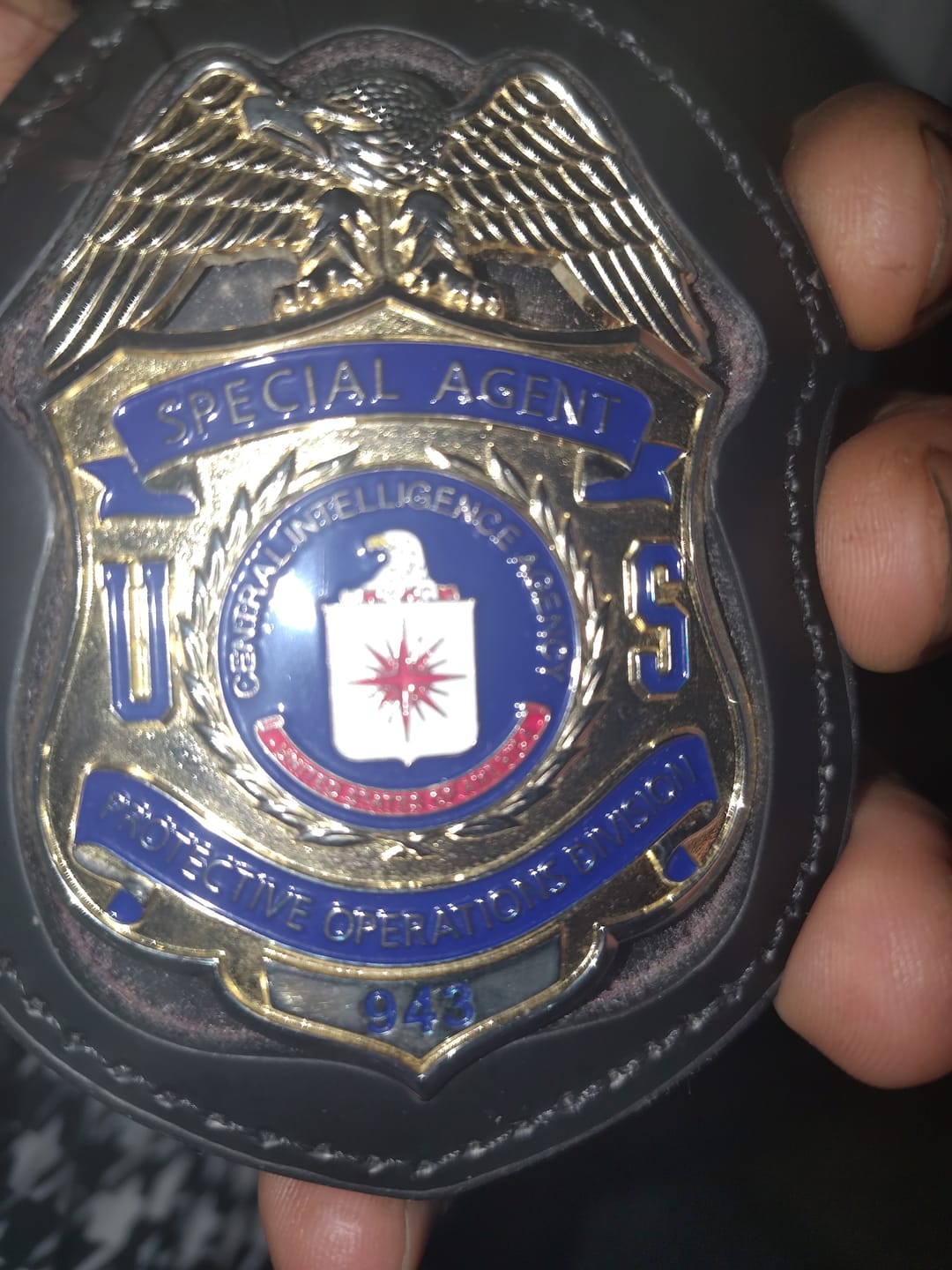 Customer photo review of Genuine Leather Inset Type Holder/ Holster/ Wallet For US Federal Police Badges