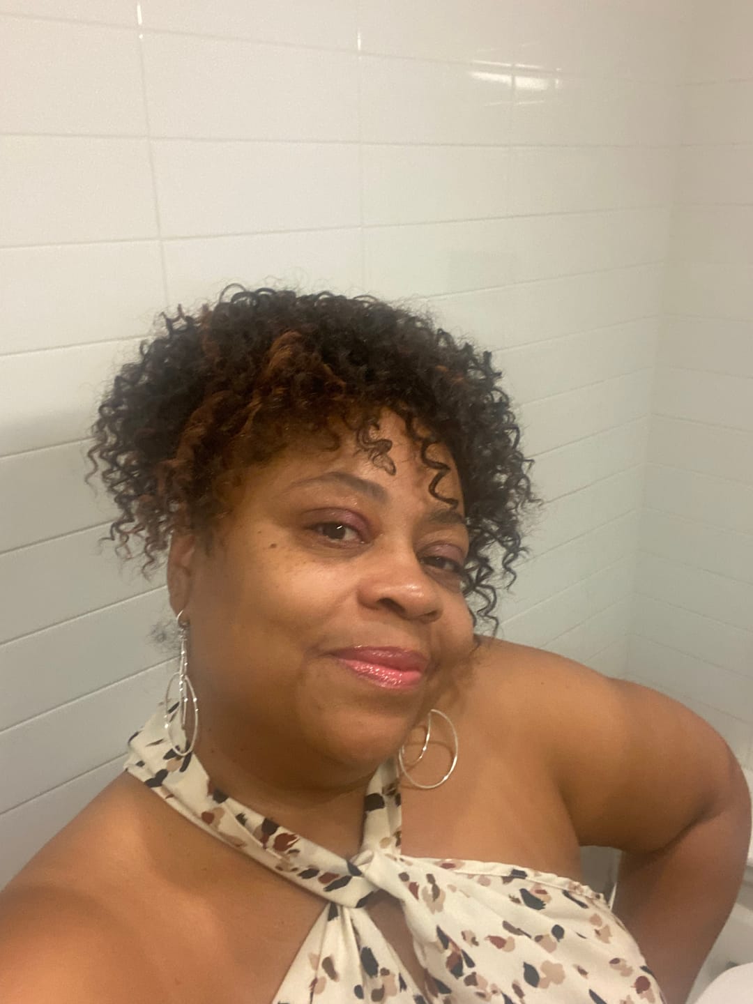 Customer photo review of Outre Pretty Quick Pineapple Ponytail - CUTIE