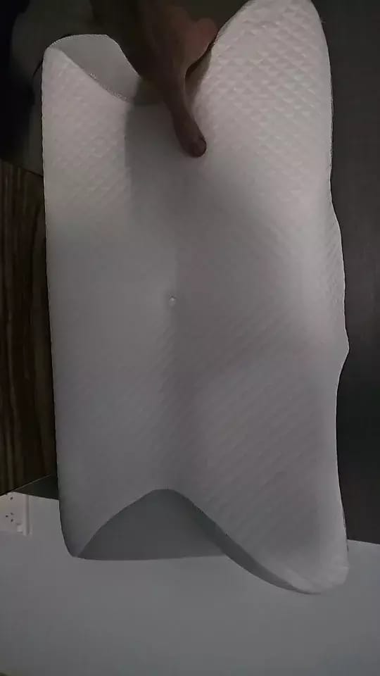 Customer photo review of Spinely® NeckAlign Pillow