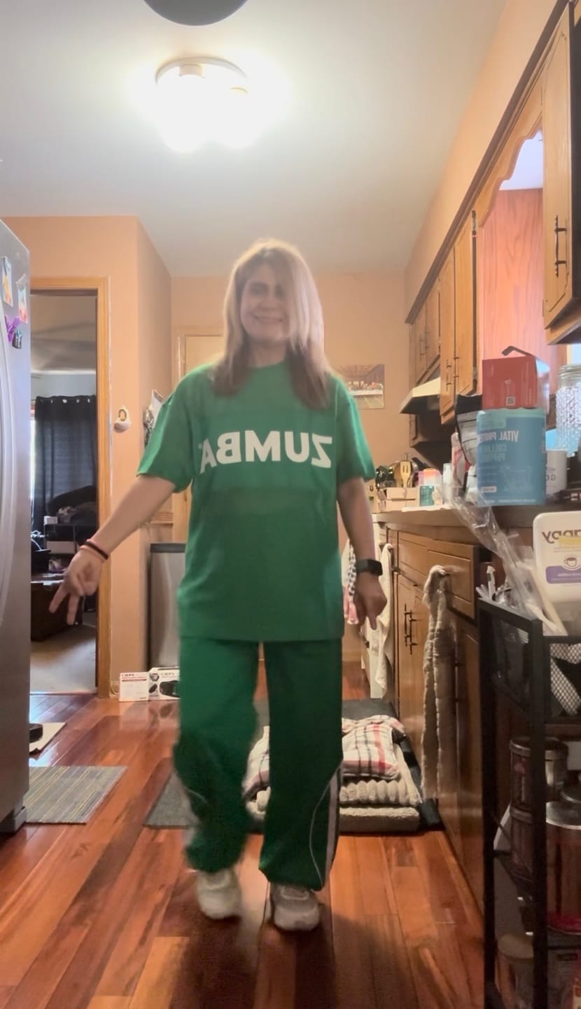 Customer photo review of Color Spree Curvy Track Pants