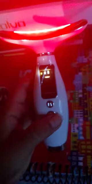 Customer photo review of DermaSculpt Pro - By Oracitive™
