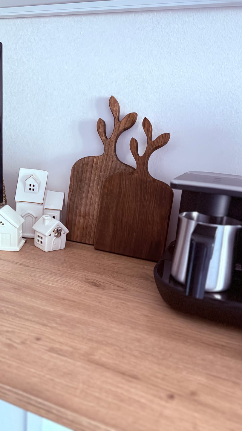 Customer photo review of Sunum Tahtası - Zeytin Dalı Figürlü Ceviz Ağacı El Yapımı Kesme Tahtası