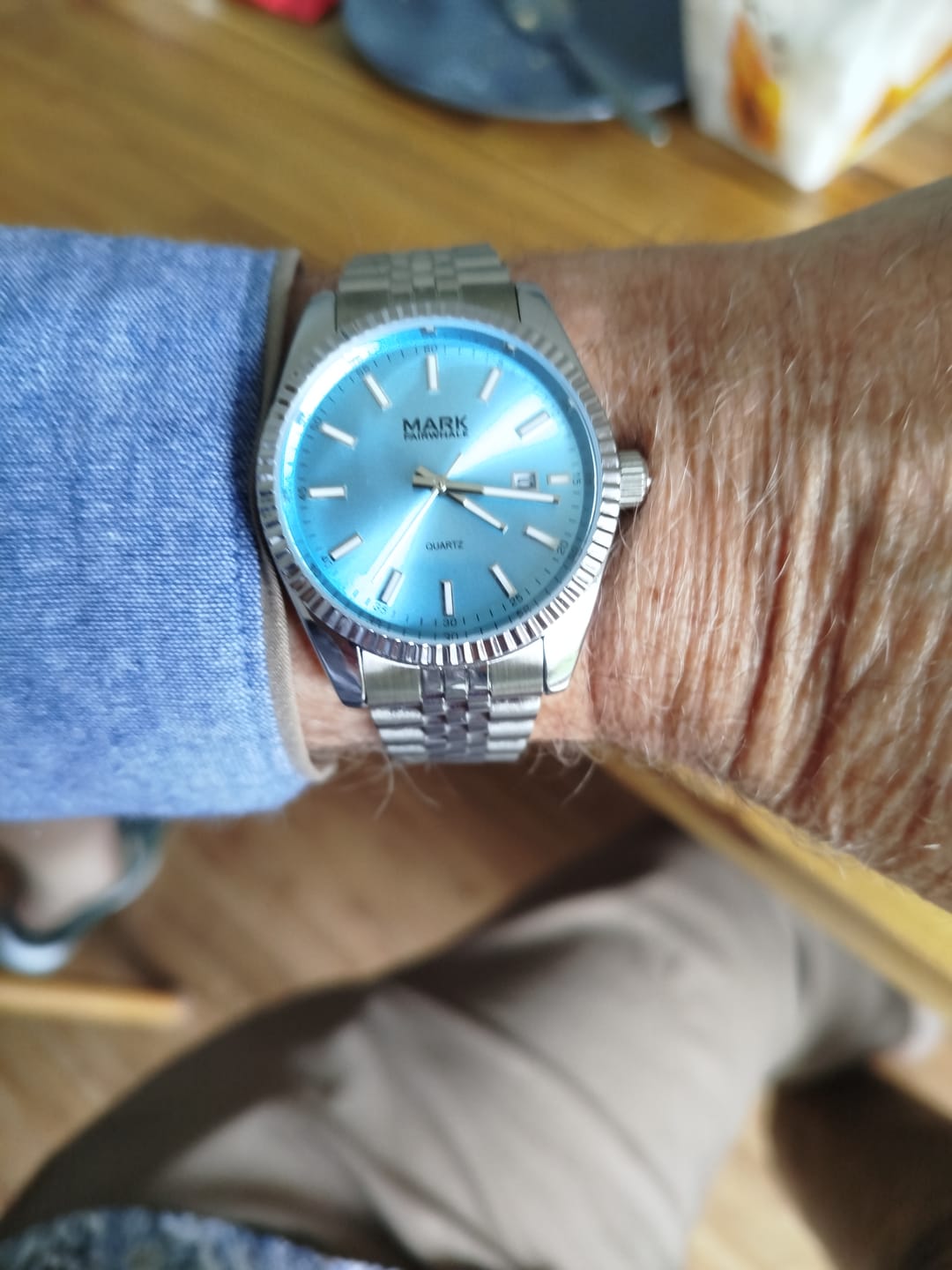 Customer photo review of Mark Fairwhale FW-5017 VELUXOR – Men’s Luxury Quartz Watch with Auto Date & Stainless Steel Case