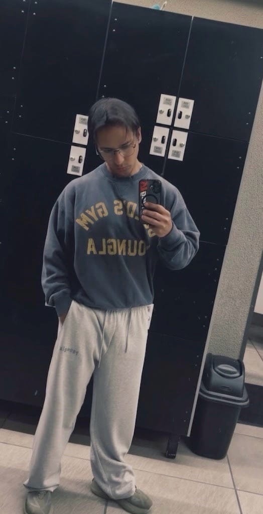 Customer photo review of 5166 - Gold's Iron Legacy Vintage Crewnecks