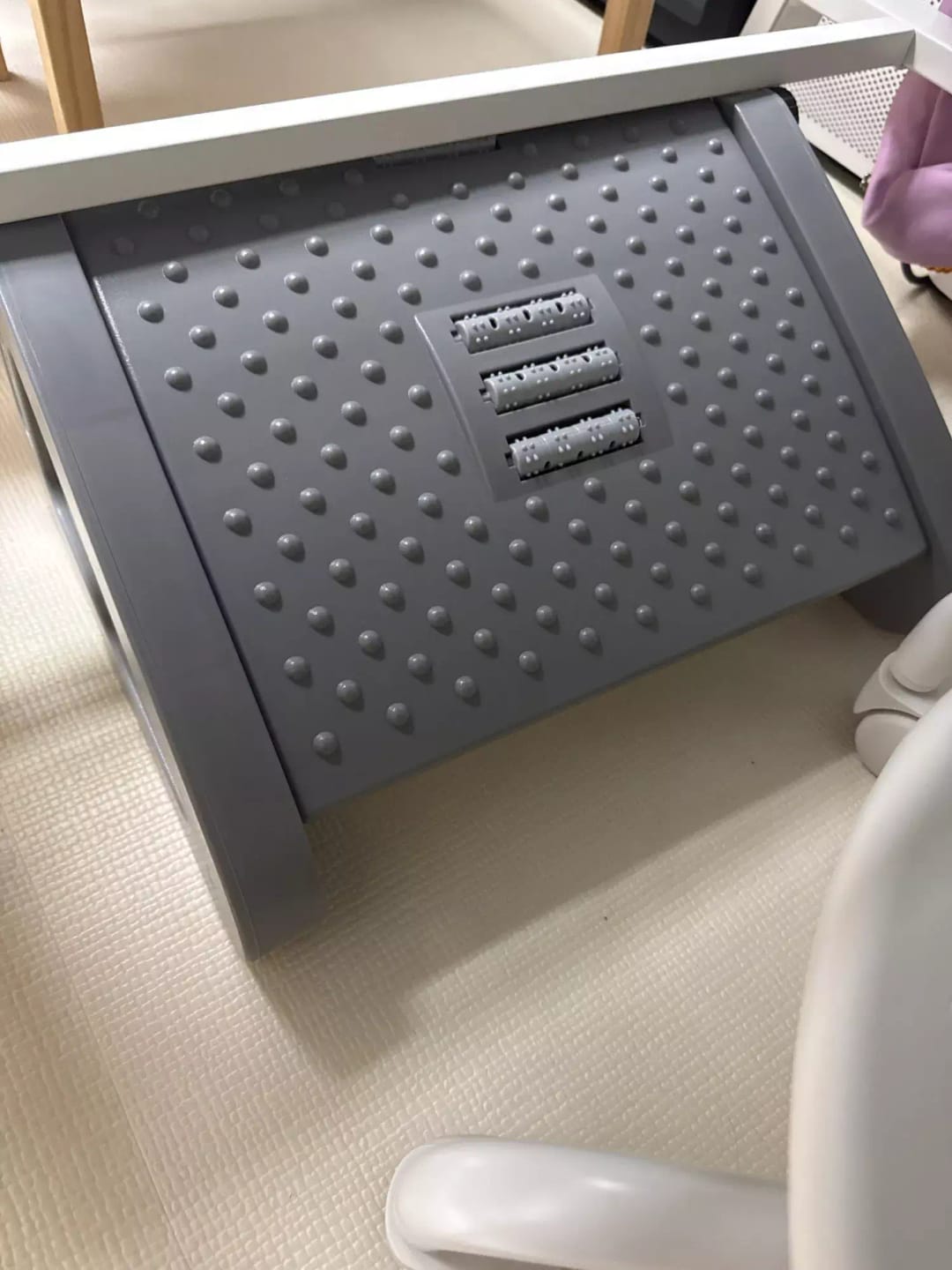 Customer photo review of Spinely® FootRest