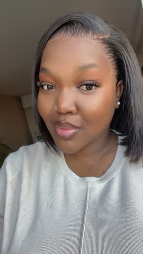 Customer photo review of Vietnamese Super Double Drawn Bone Straight Full Frontal 8" Natural Black Bob Wig
