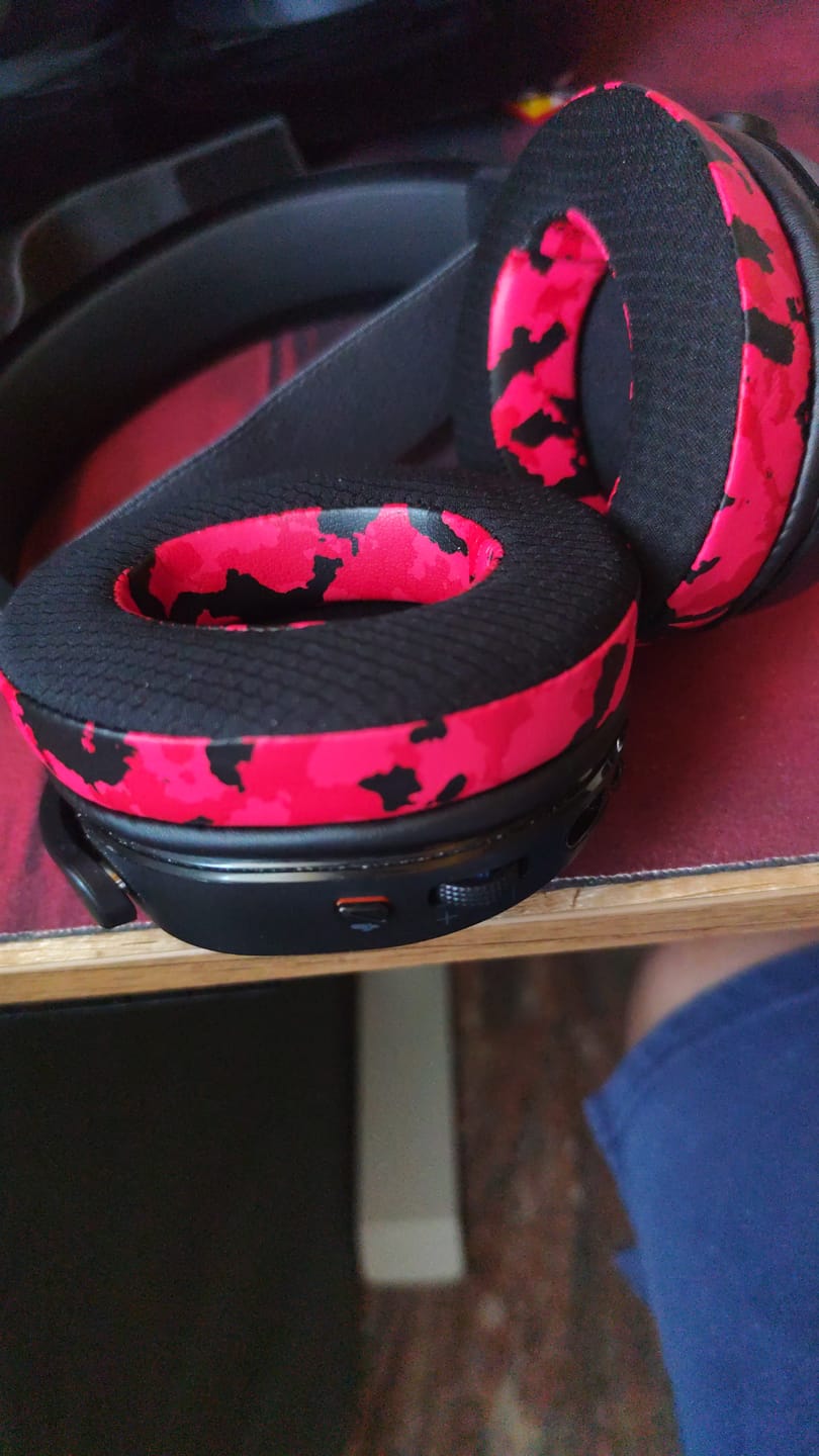 Customer photo review of WC FreeZe - Hybrid Cooling Gel Infused Gaming Earpads