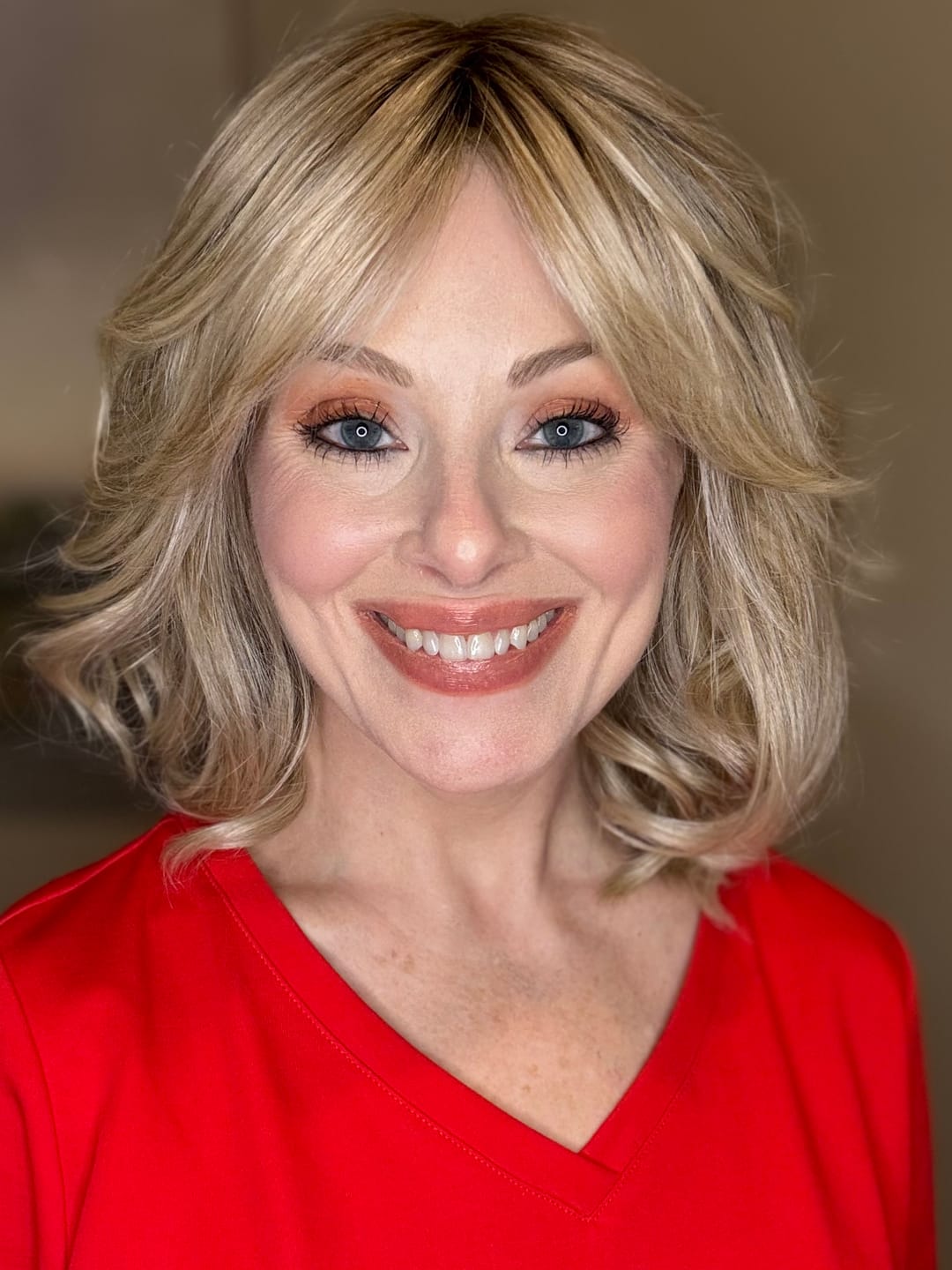 Customer photo review of CUPIDS BOW - Paparazzi Blonde