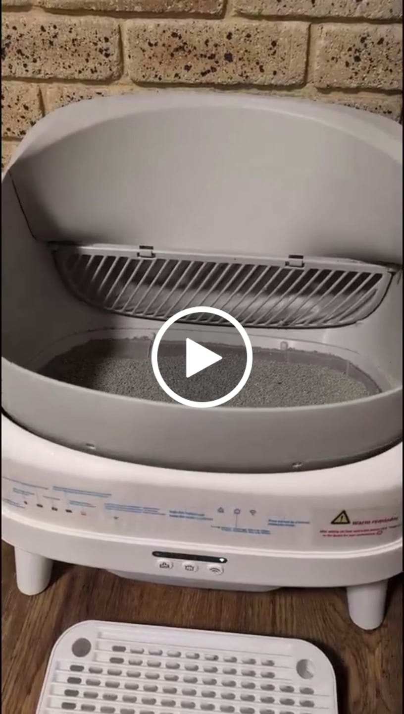 Customer video review of Petbuds™ Open One App Monitoring Self-Cleaning Litter Box with Open Design