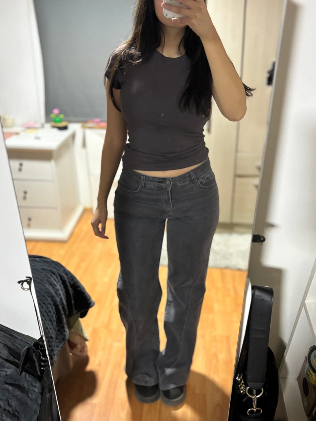 Customer photo review of Pantalón Corte Pierna Black