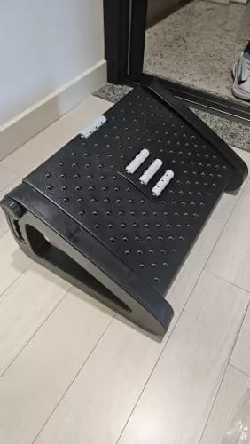 Customer photo review of Spinely® FootRest