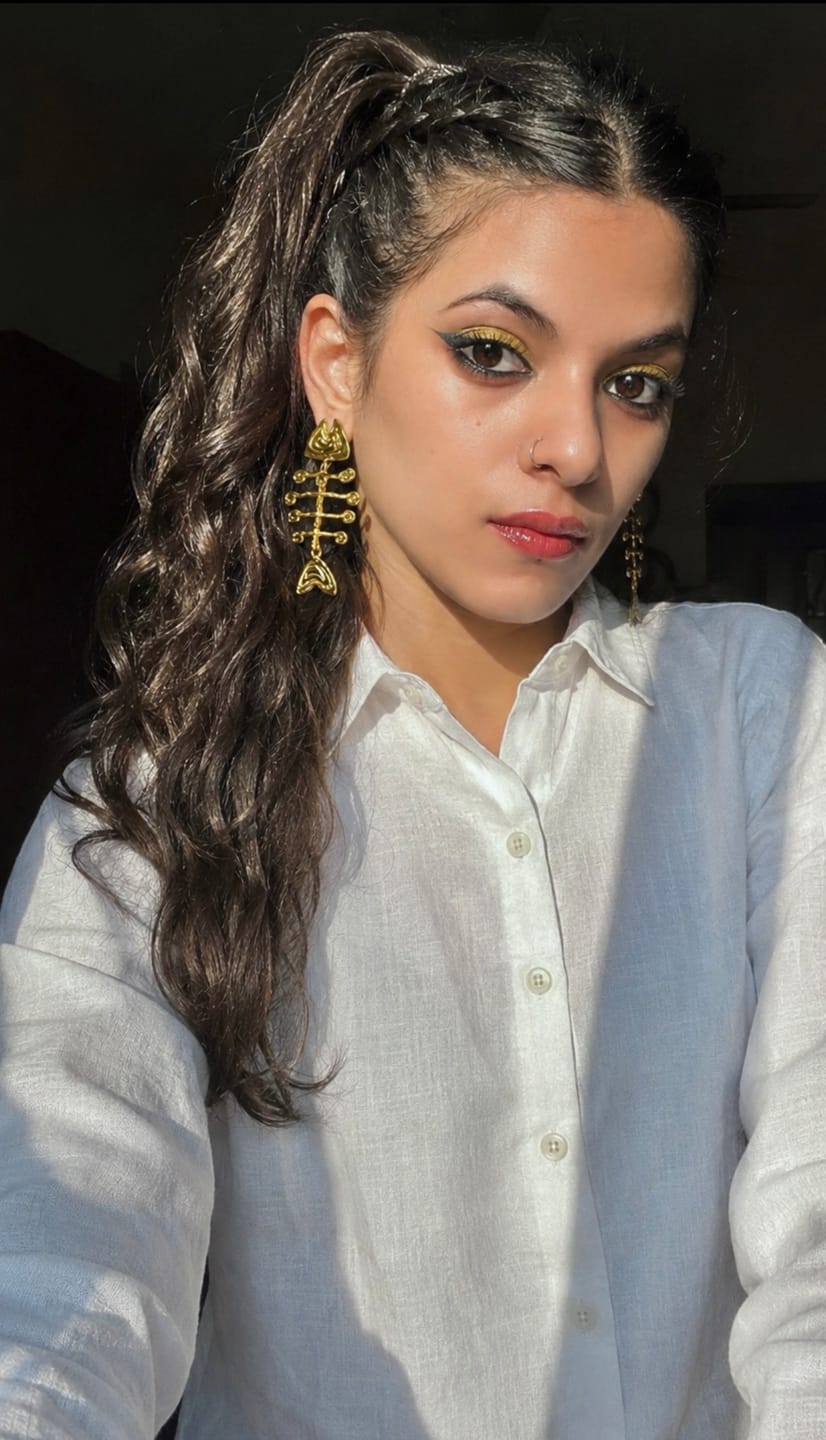 Customer photo review of Women White Pure Linen Shirt