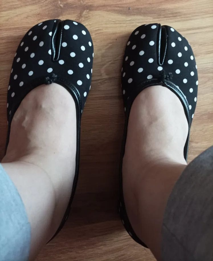 Customer photo review of Sally Split Toe Ballet Flats