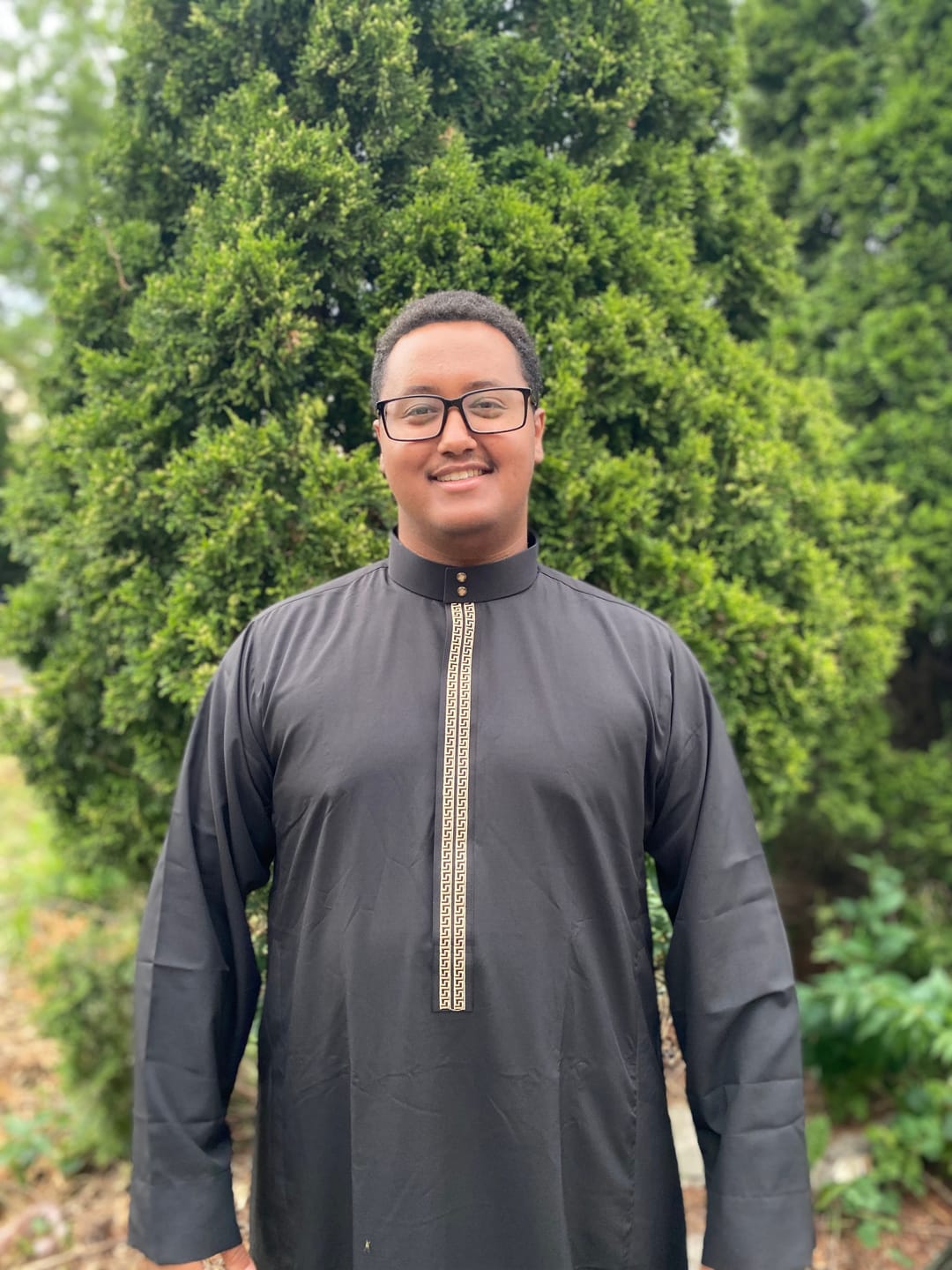 Customer photo review of Saudi thobe embroidered - Black