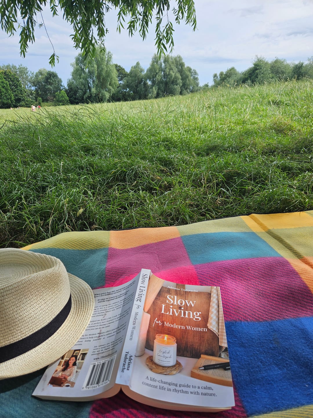 Customer photo review of "Slow Living for Modern Women" - Adriana Tudorache
