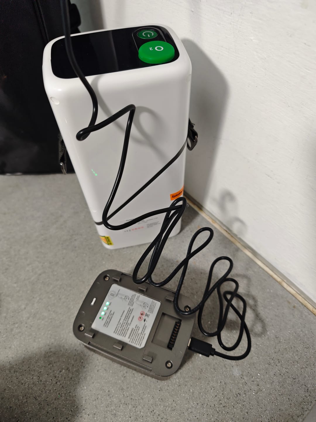 Customer photo review of Portable 1-5L Adjustable Pulse Flow 6 Hours Battery Oxygen Concentrator - 1009S