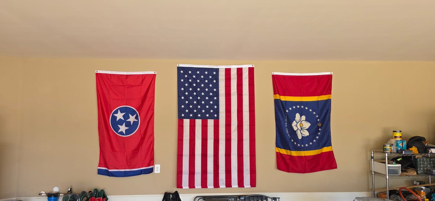 Customer photo review of State of Tennessee Flag - Official Design and Specifications - Outdoor Nylon