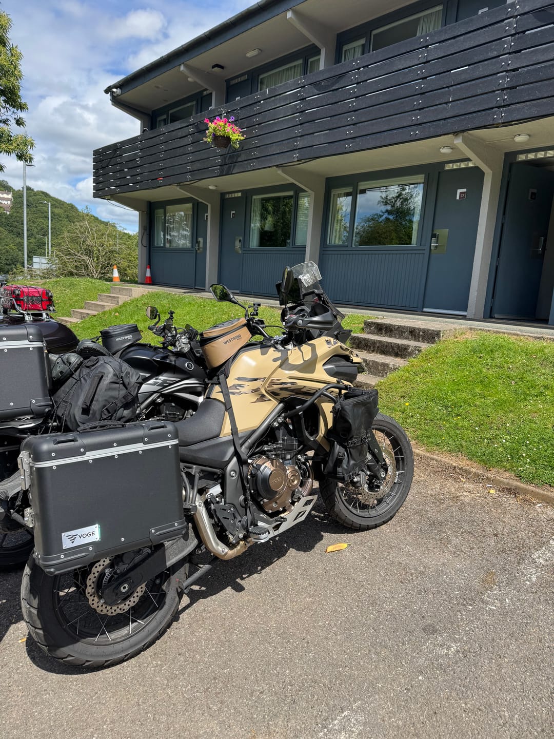 Customer photo review of Hussar Tank Bag