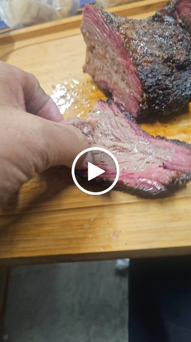 Customer video review of Trail Embers 3-in-1 Vertical Charcoal Smoker