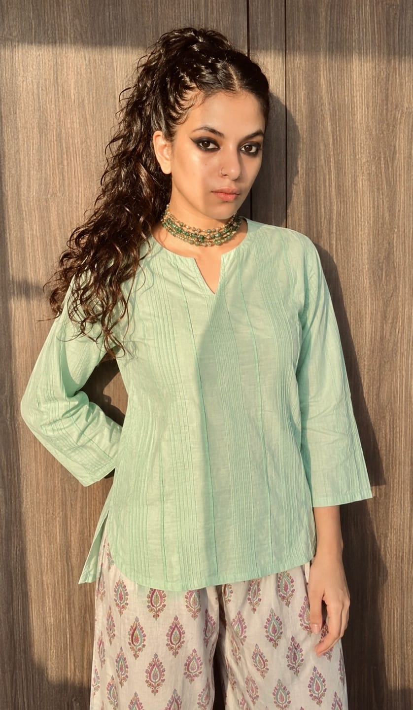 Customer photo review of Women Peach Everyday Cotton Top