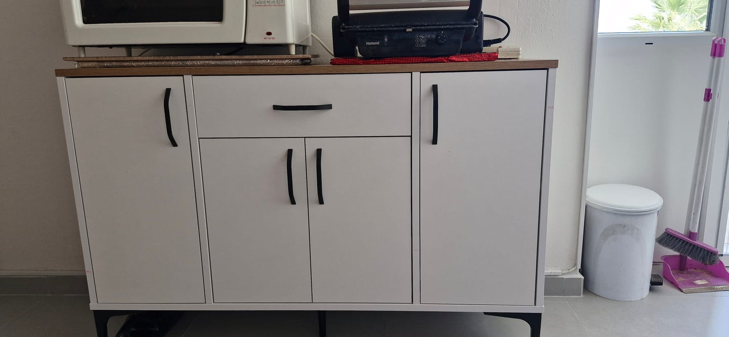 Customer photo review of Rani JE190 Kahve Köşesi Çok Amaçlı Dolap 2 Kapaklı Kiler Mutfak Dolabı Beyaz - Sepet Ceviz