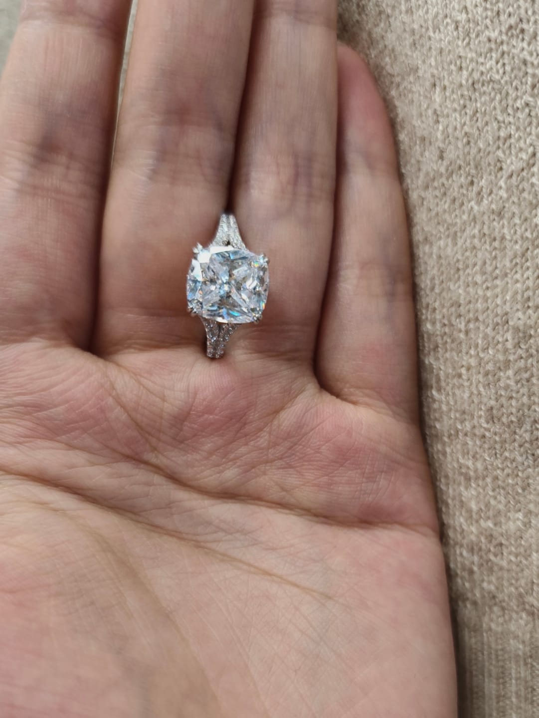Customer photo review of S925 Split Shank 4.0Ct Cushion Cut Stackable Ring in Sterling Silver Engagement Ring For Women