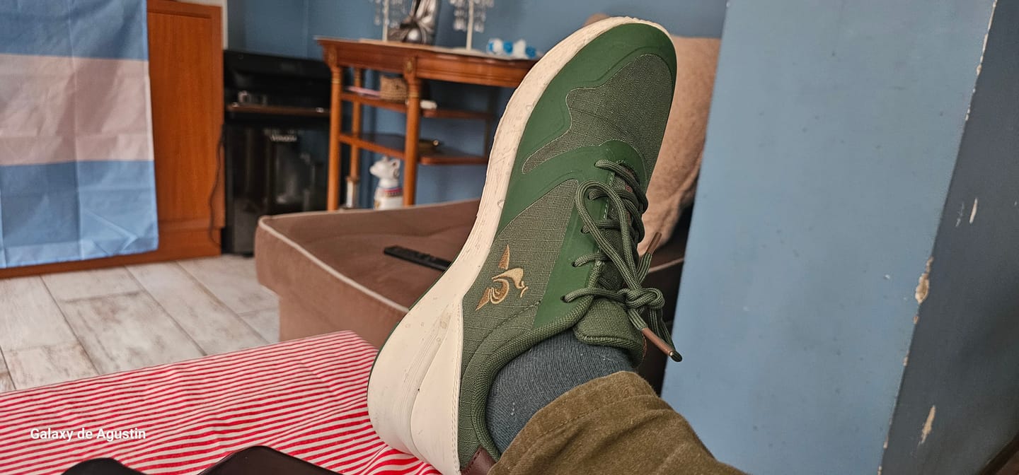 Customer photo review of Zapatillas Le Coq Sportif Omega X Sport Verde Marrón Crudo