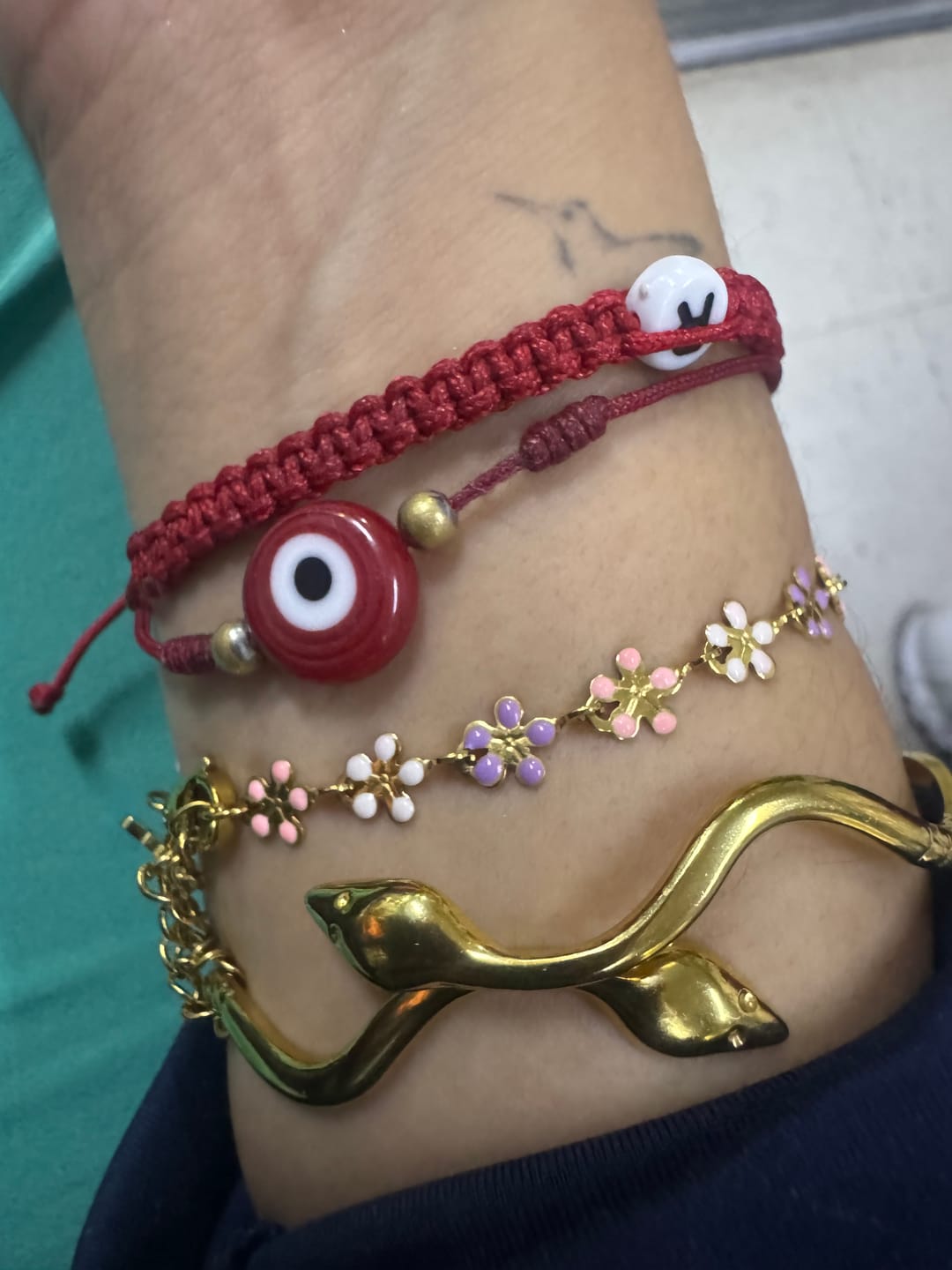 Customer photo review of Pulsera Aspid