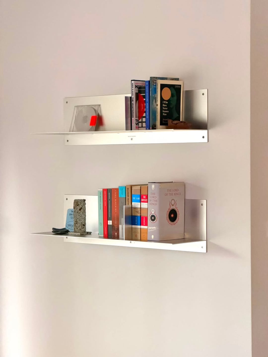 Customer photo review of FOLD Layout Shelf 500