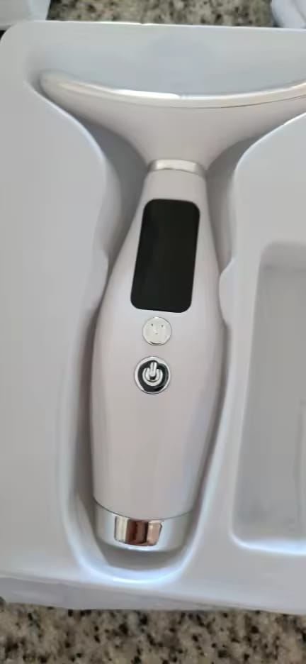 Customer photo review of DermaSculpt Pro - By Oracitive™