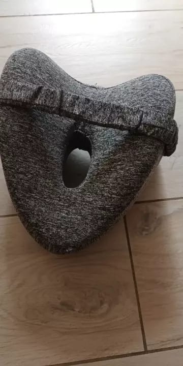 Customer photo review of Spinely® OrthoKnee Pillow