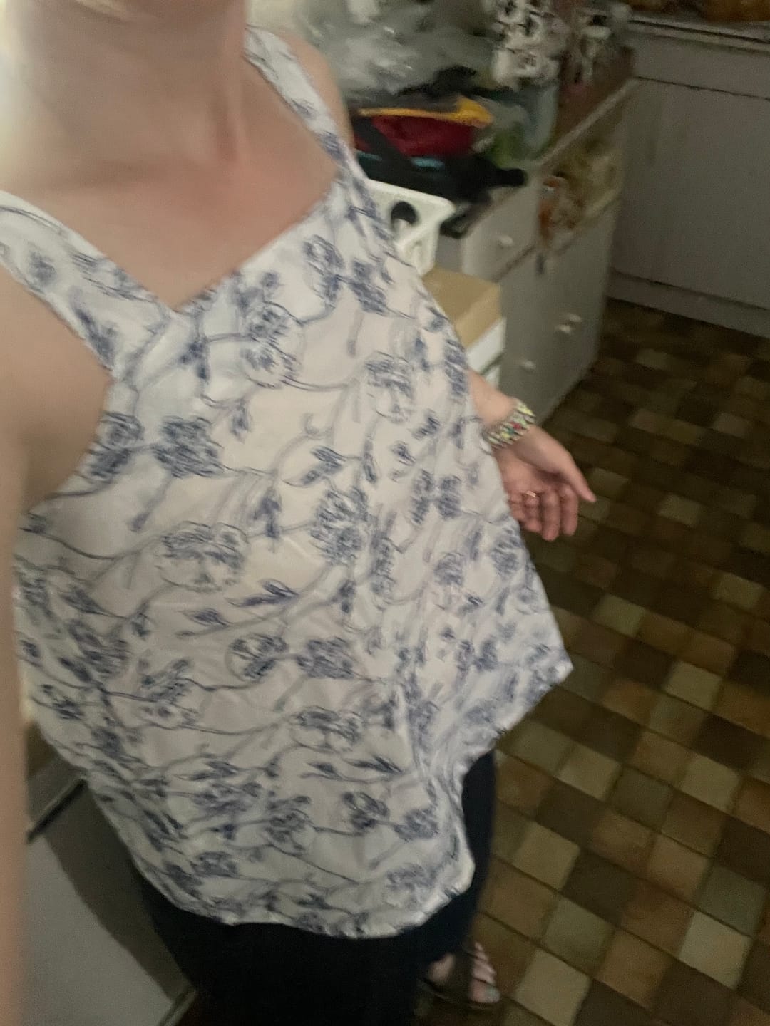 Customer photo review of Blouse Florence – Broderie de coton encre florale