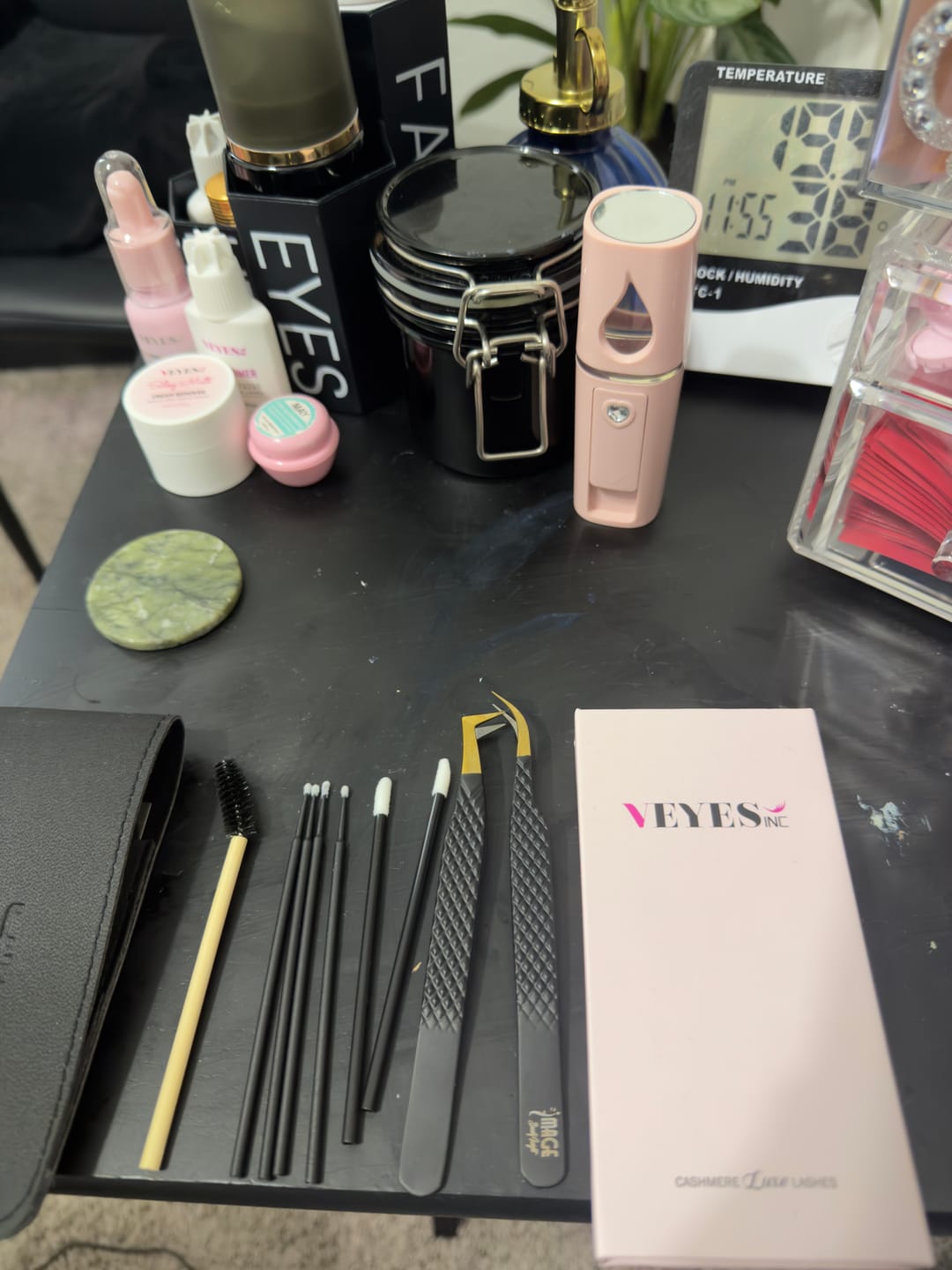 Customer photo review of VEYESINC Cashmere Luxe Lashes