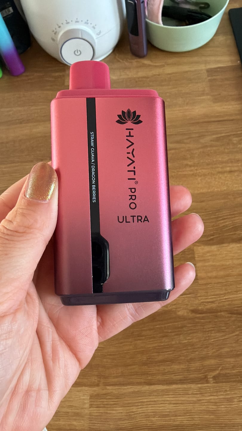 Customer photo review of Hayati Pro Ultra 15000 Puffs Disposable Vape