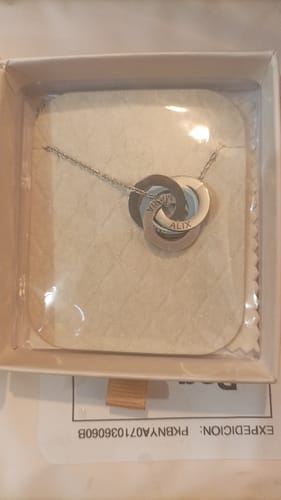 Customer photo review of Collar Amity - Personalizado