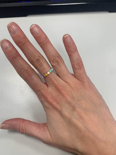 Customer photo review of Anillo Colorful Hearts