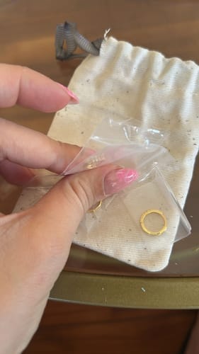 Customer photo review of Pendientes Triple Aros