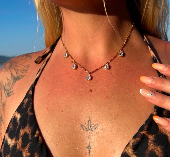 Customer photo review of Glitter Glamour Halskette | 18K vergoldet