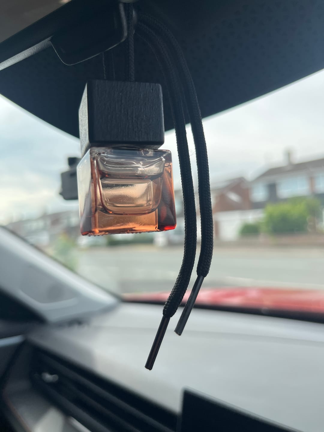Customer photo review of Imperial Oud Car Diffuser Pack