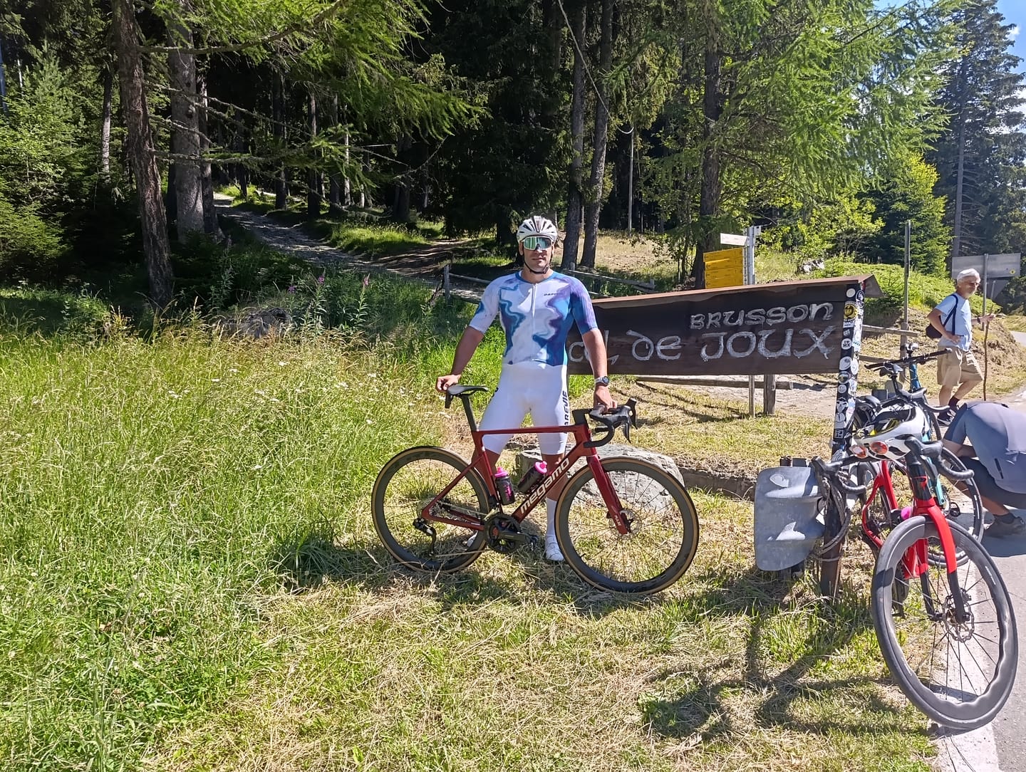 Customer photo review of E.C. LUXRIDE SKINSUIT