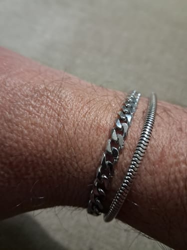 Customer photo review of Pulsera Hombre BRAVE Cubana