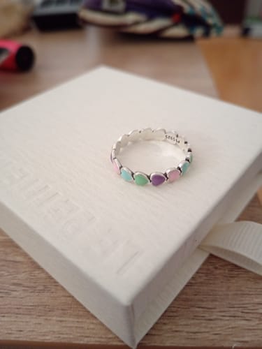 Customer photo review of Anillo Colorful Hearts