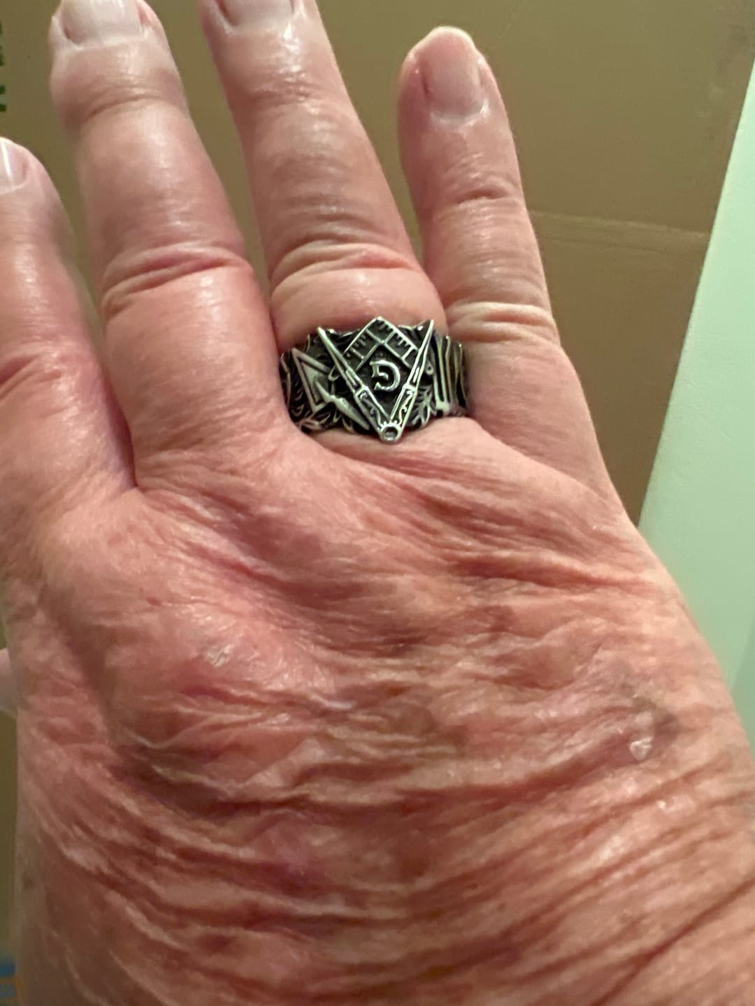 Customer photo review of THE MASON.