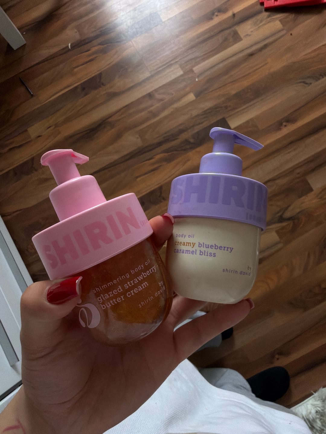 Customer photo review of Shimmering Body Oil Glazed Strawberry Butter Cream