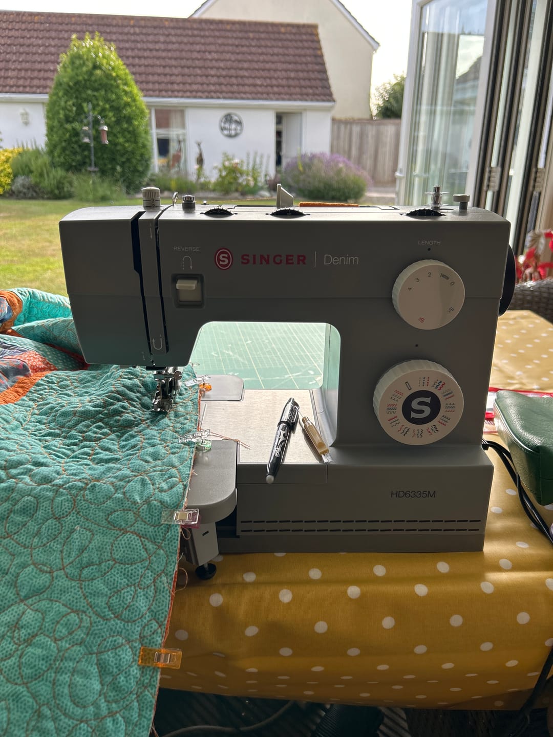 Customer photo review of Singer Heavy Duty 4423 Sewing Machine - Which? Best Buy - 30% faster 60% stronger