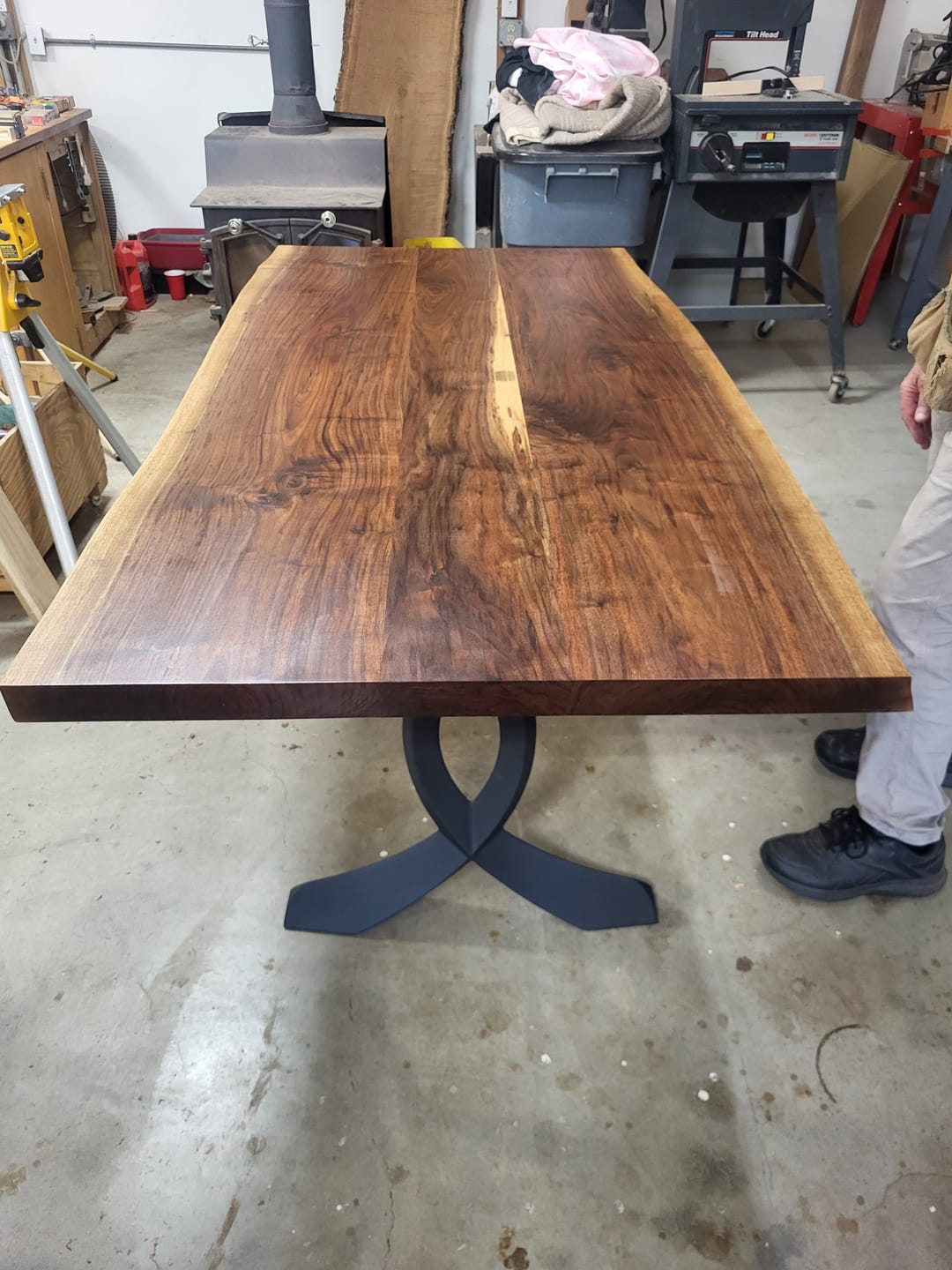 Customer photo review of 418 Curva 28" H Dining Table Curved Legs for Live Edge Wooden Slap