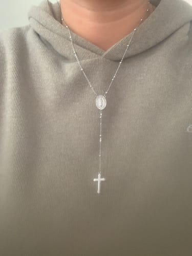 Customer photo review of Collar Virgen María Milagrosa